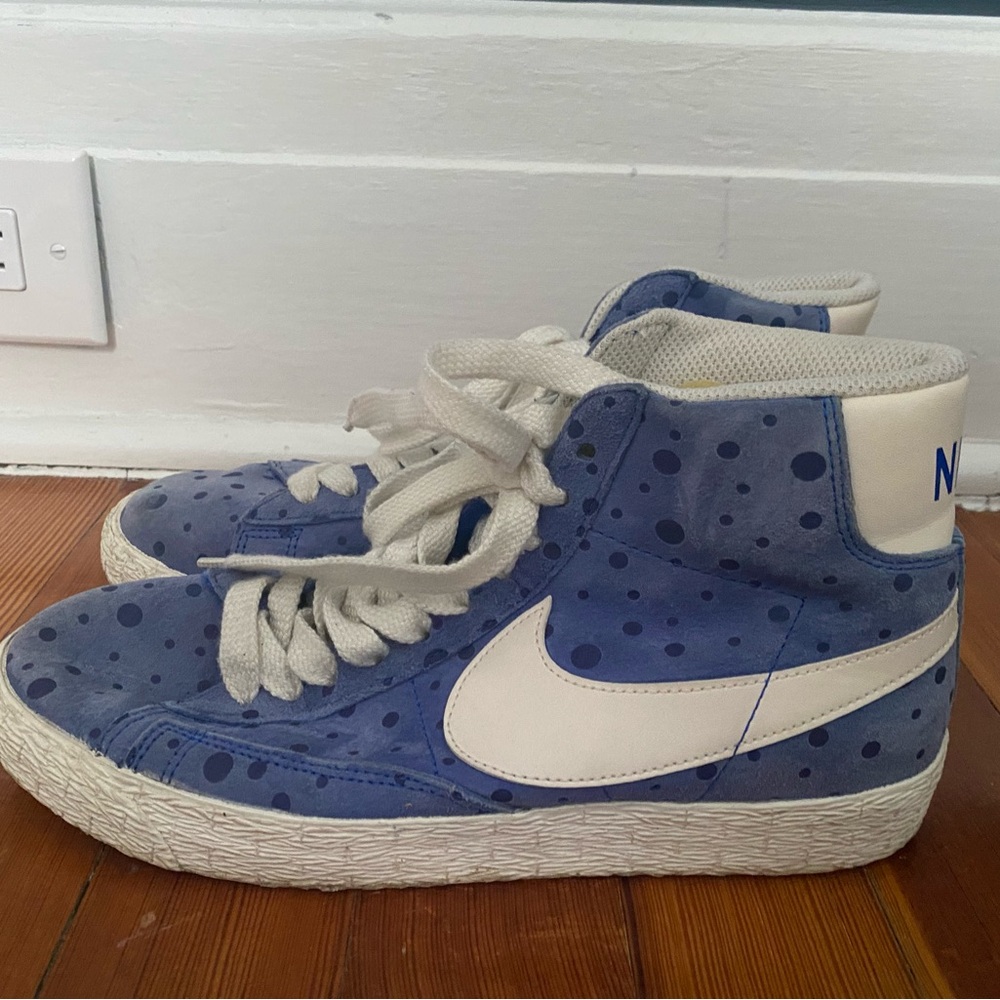 Nike Blazers Blue and White High-Top Sneakers